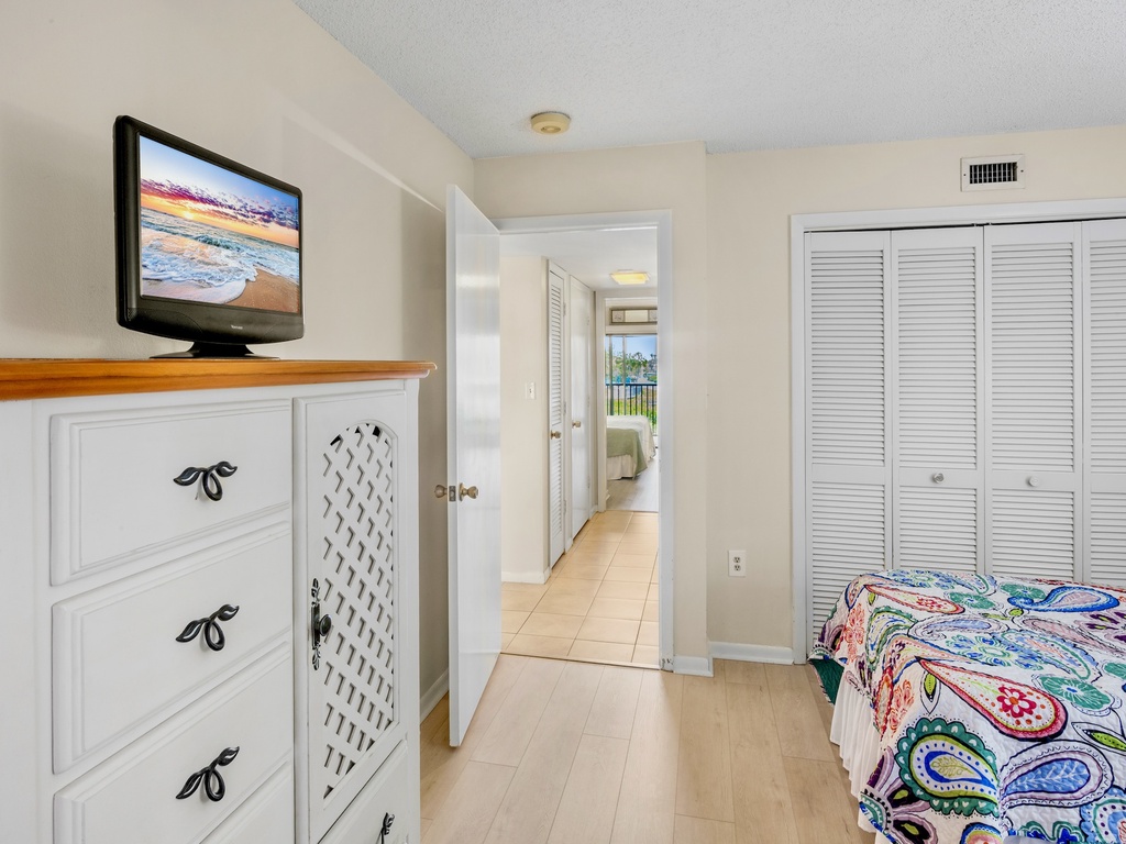 Midnight Cove II 922C