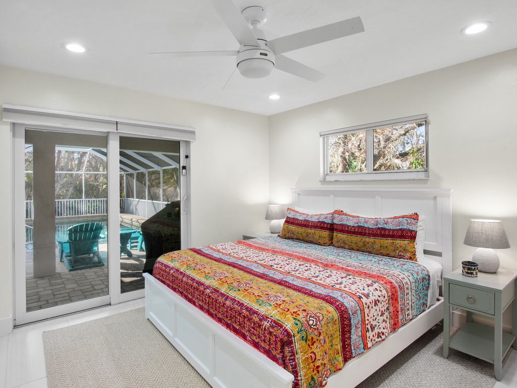 Second Bedroom, King
