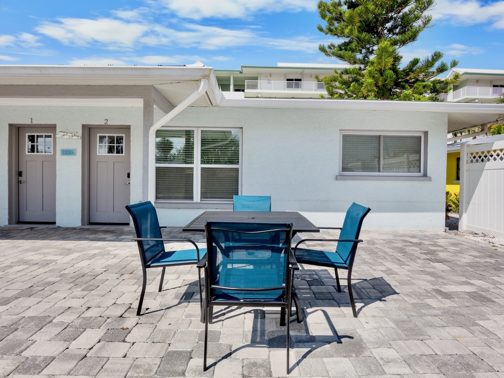 Alfresco Dining for Four Guests