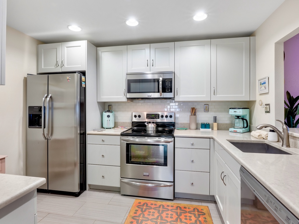 Fully equipped kitchen
