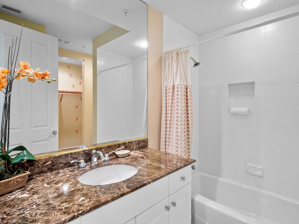 Second Bathroom, Ensuite