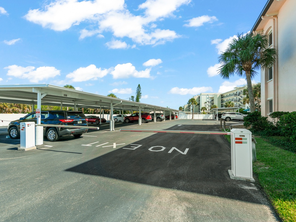 Sunset Royale - Tropical Sands Accommodations