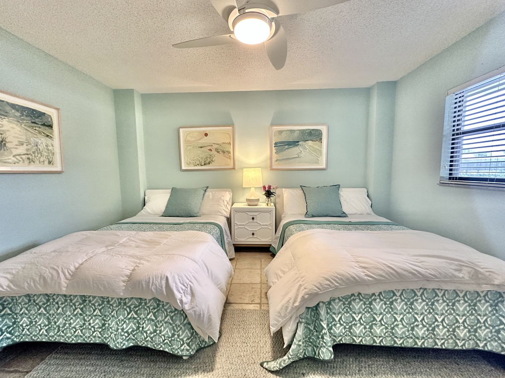 Third Bedroom- Two Twins
