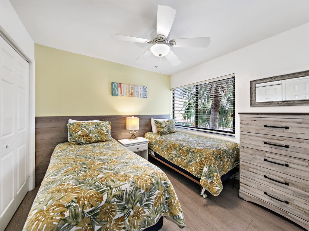 Second Bedroom, Two Twins