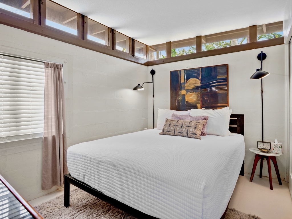 Second Guest Bedroom, Queen