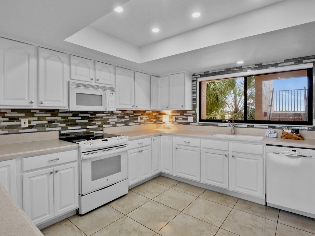 Midnight Cove II Unit 931C