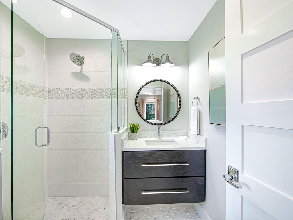 Third Bedroom (3rd Floor), Ensuite Bath with Vanity and Walk In Shower