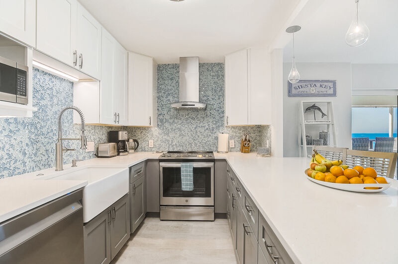 Fully equipped kitchen