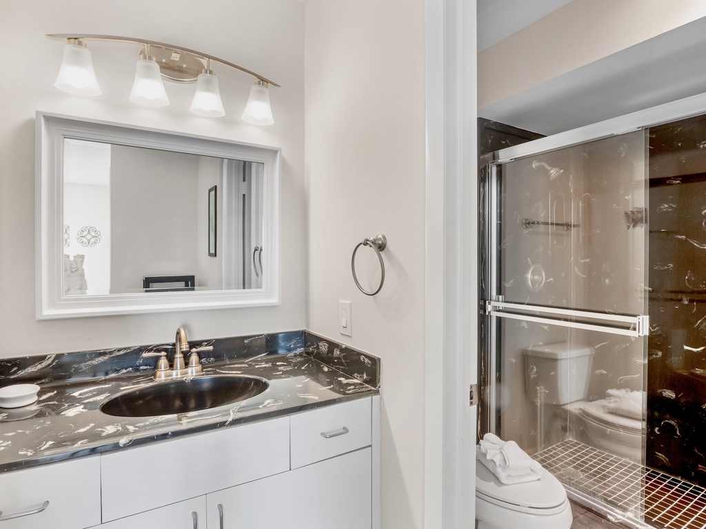 Midnight Cove II 220D