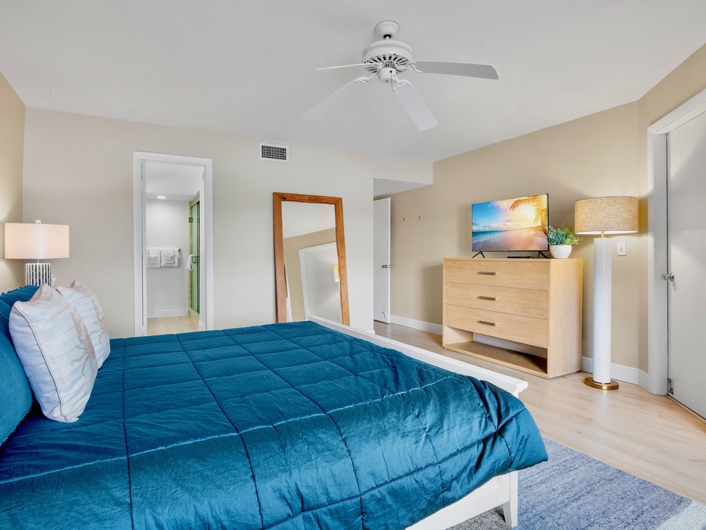 Midnight Cove II Unit 133 by Tropical Sands Accommodations