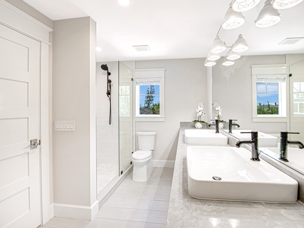 Second Bedroom (3rd Floor), Ensuite Bath with Double Vanity, Shower and Bath Tub