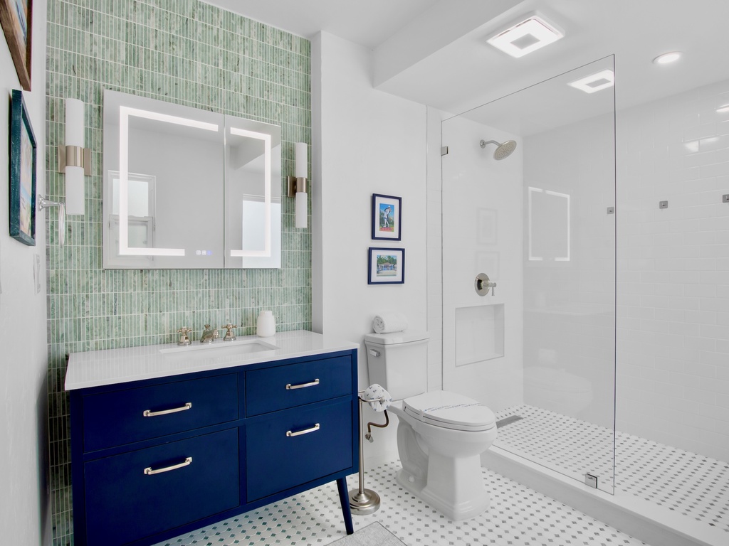 Primary Bedroom, Ensuite bathroom