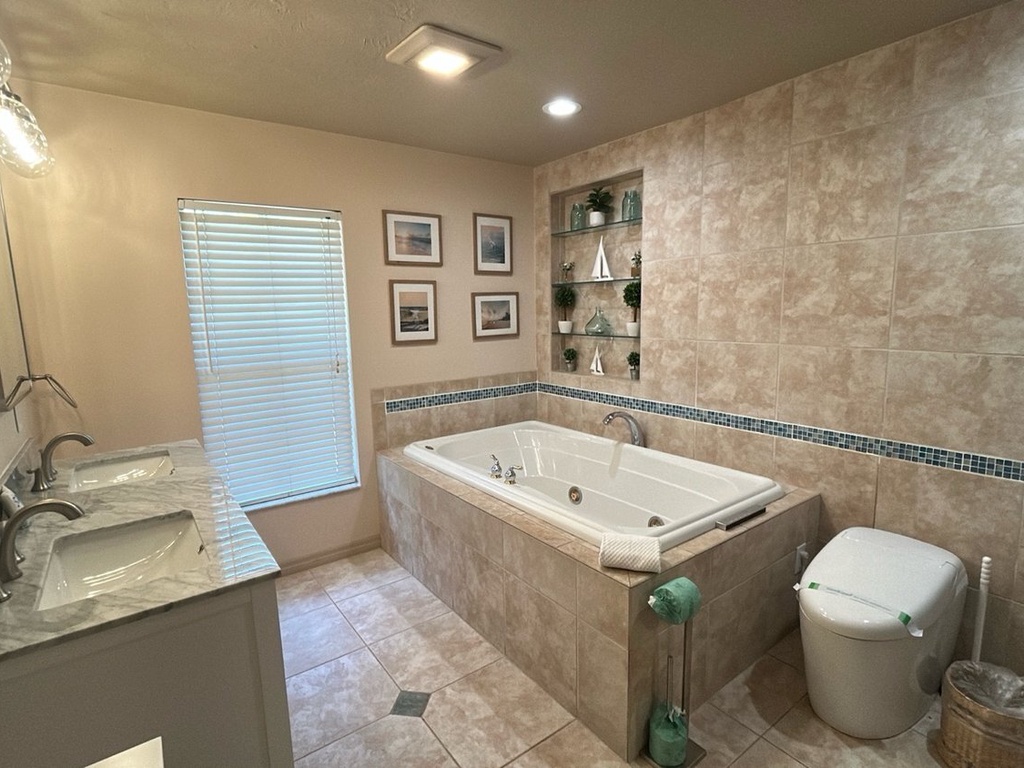 Primary Bathroom, Ensuite