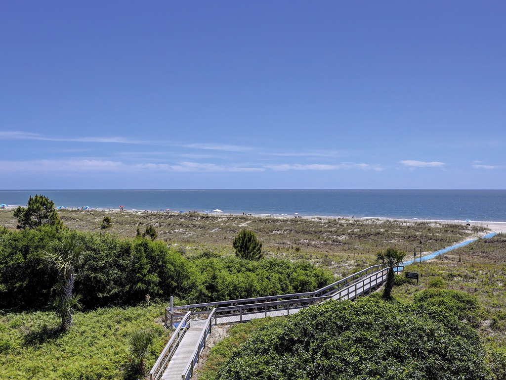 Island Club 2404 Photo