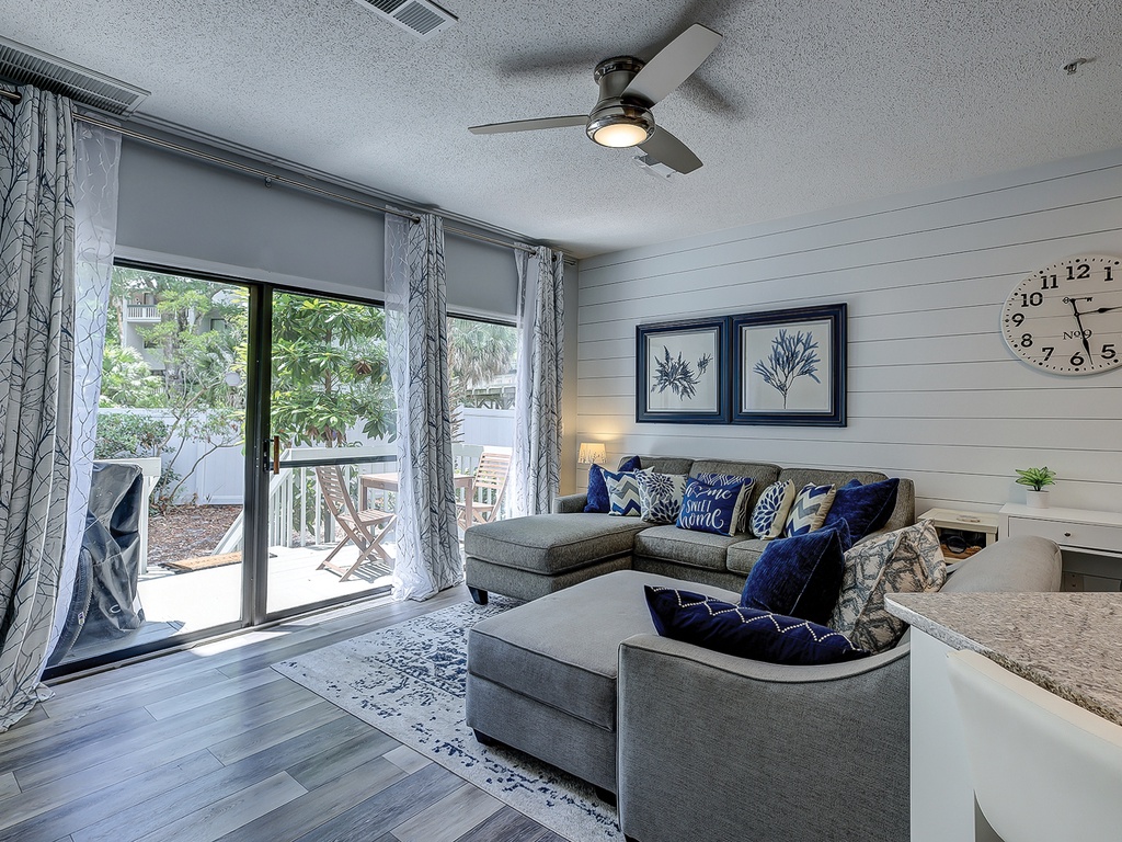 Ocean Breeze 44 Photo