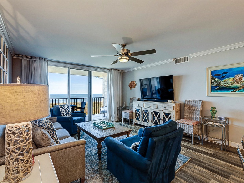 Island Club 2403 Photo