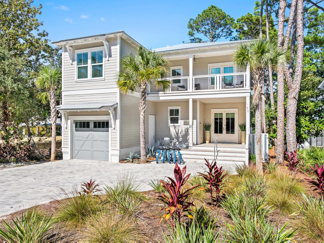 Seagrove "A Little Salty" 140 Canal Street