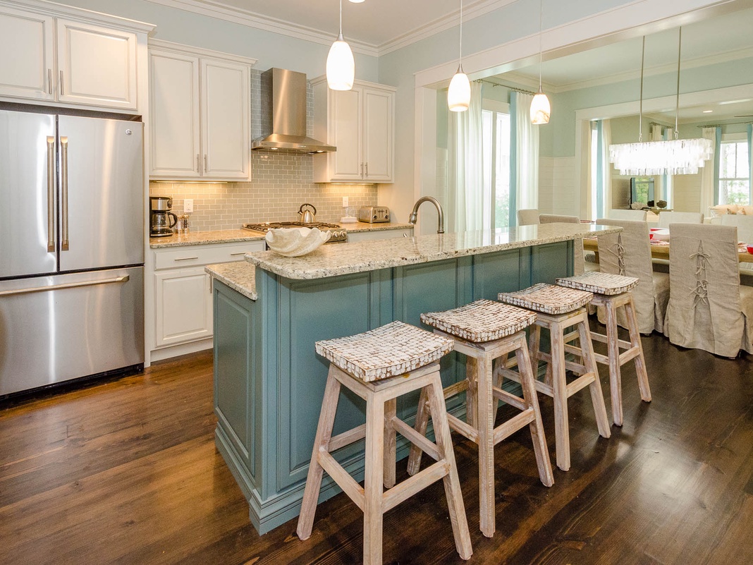 First Floor: Kitchen