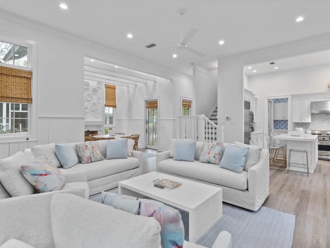 First Floor: Living Area