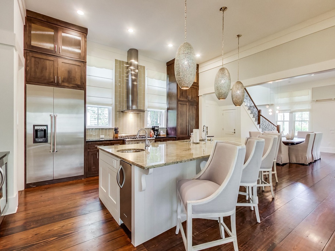 First Floor: Kitchen