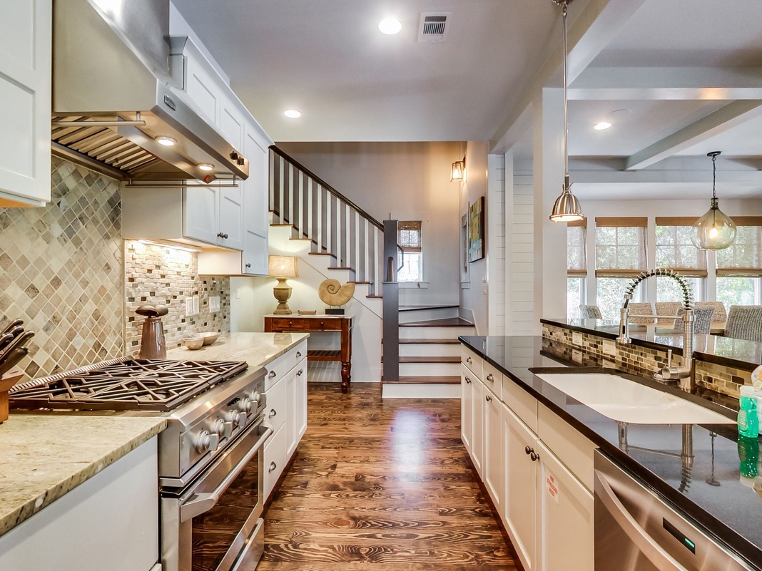 First Floor: Kitchen