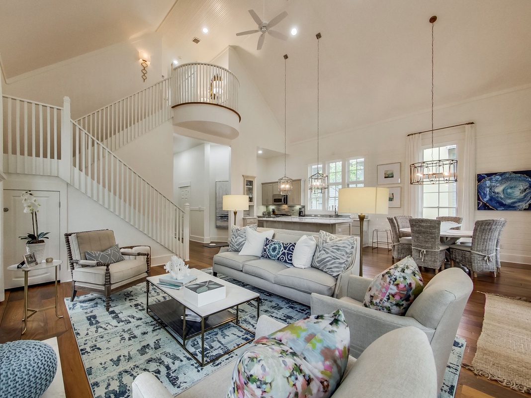 First Floor: Living Area