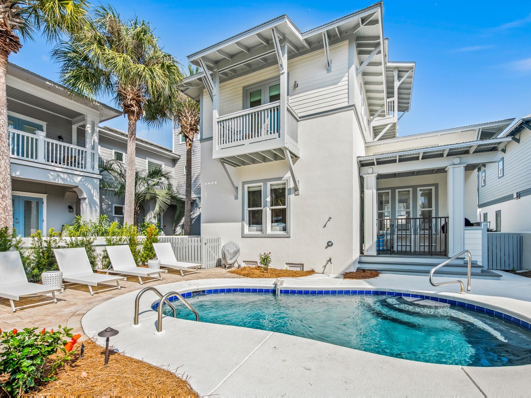 Third Floor: Primary Bedroom