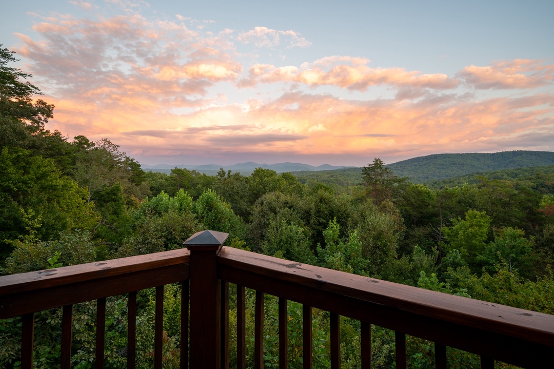 God's View - Entry Level Deck Views