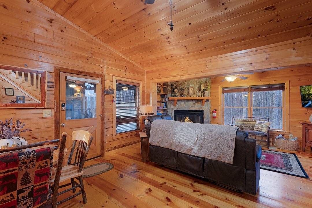 Acorn Ridge - Entry Level Living Room