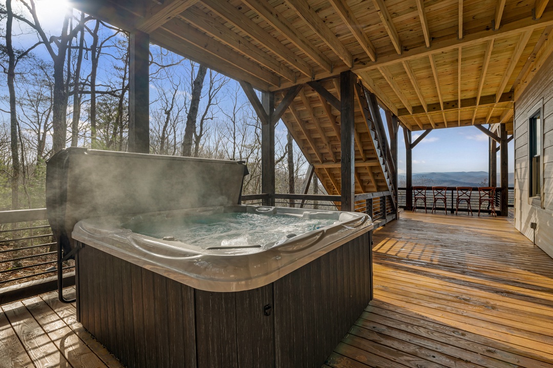 Bearly Made It - Lower Level Deck Hot Tub