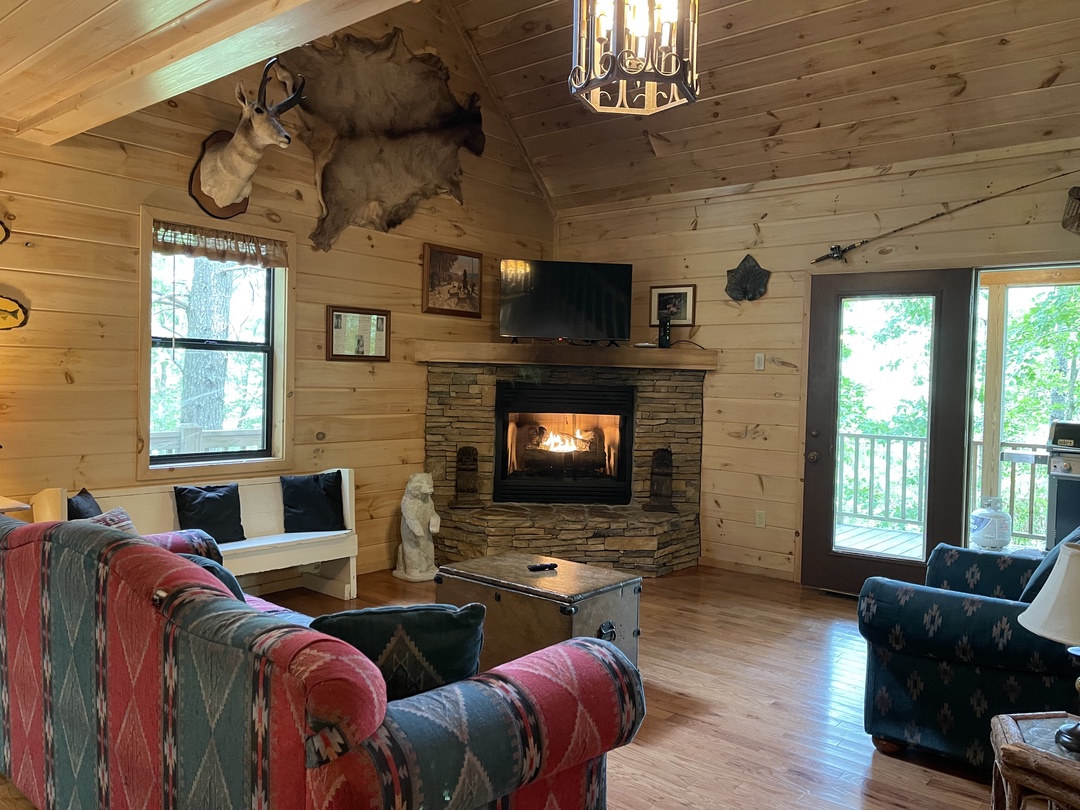 Bucksnort Lodge Cabin 11