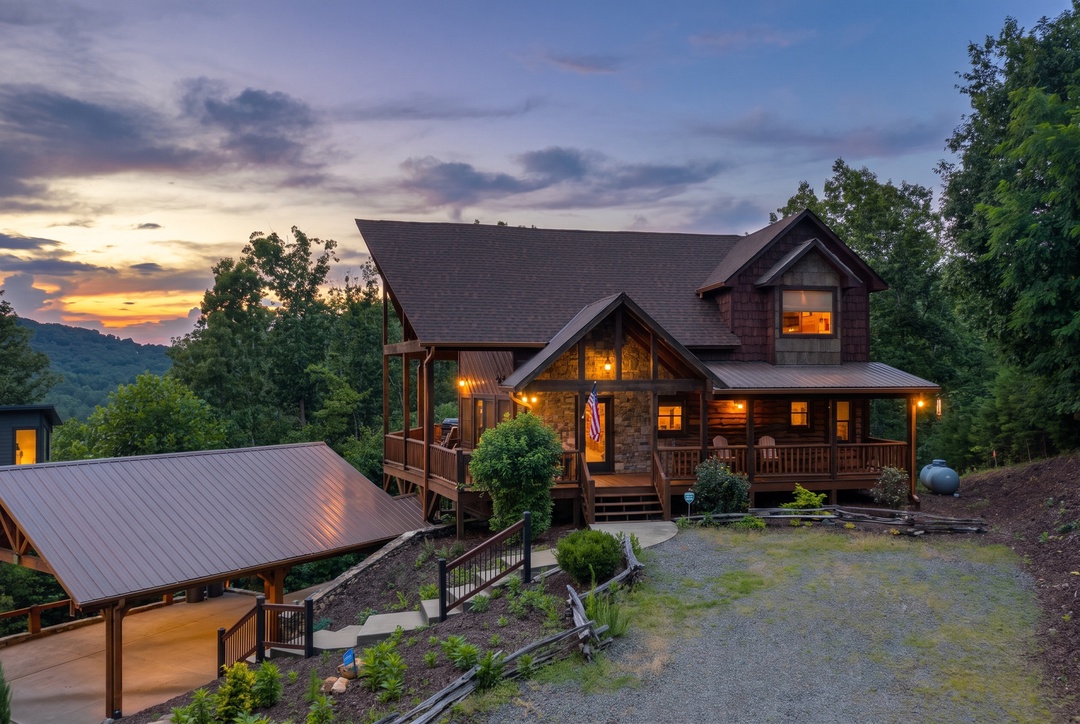 Hillcrest Vista - Exterior