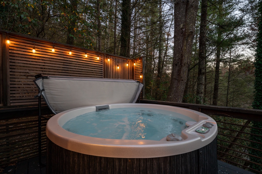 AFrame of Style - Hot Tub