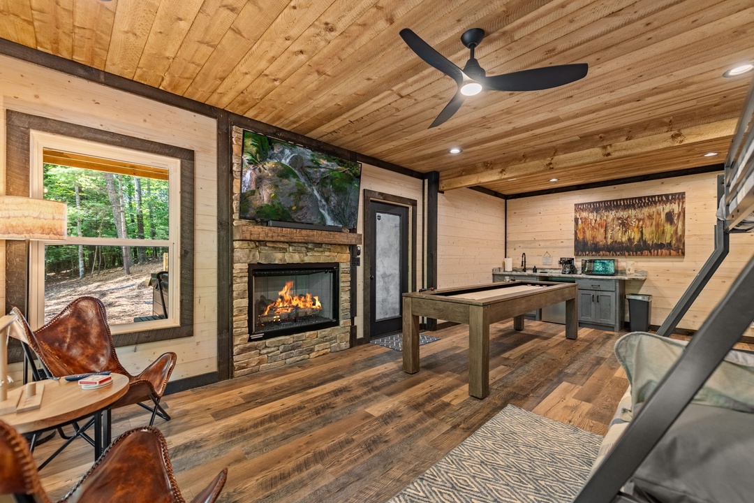 Oliver's Modern Twist - Lower Level Den & Gaming