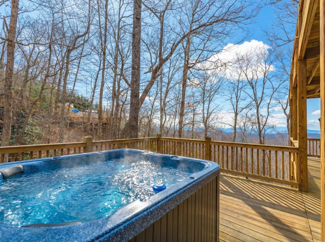 A Bear's Lair - Private Hot Tub