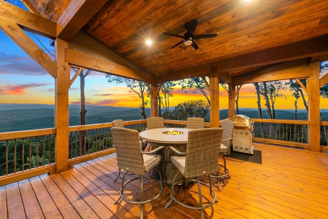 U4 Entry Level Deck Fire Pit Table at Dusk