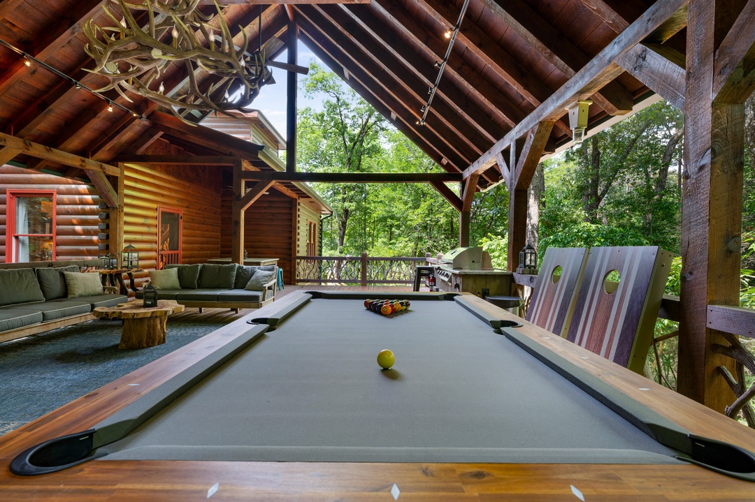 Bentley’s Retreat on Overlook