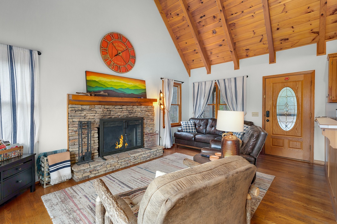 Wanderers Den - Entry Level Living Room