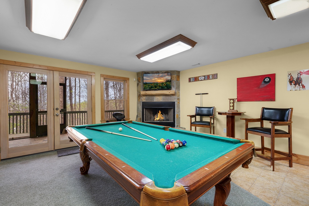 Chateau Althen - Lower Level Entertainment Area