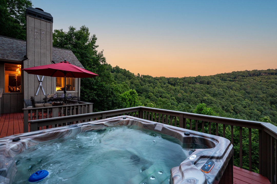 Big Sky - Hot Tub