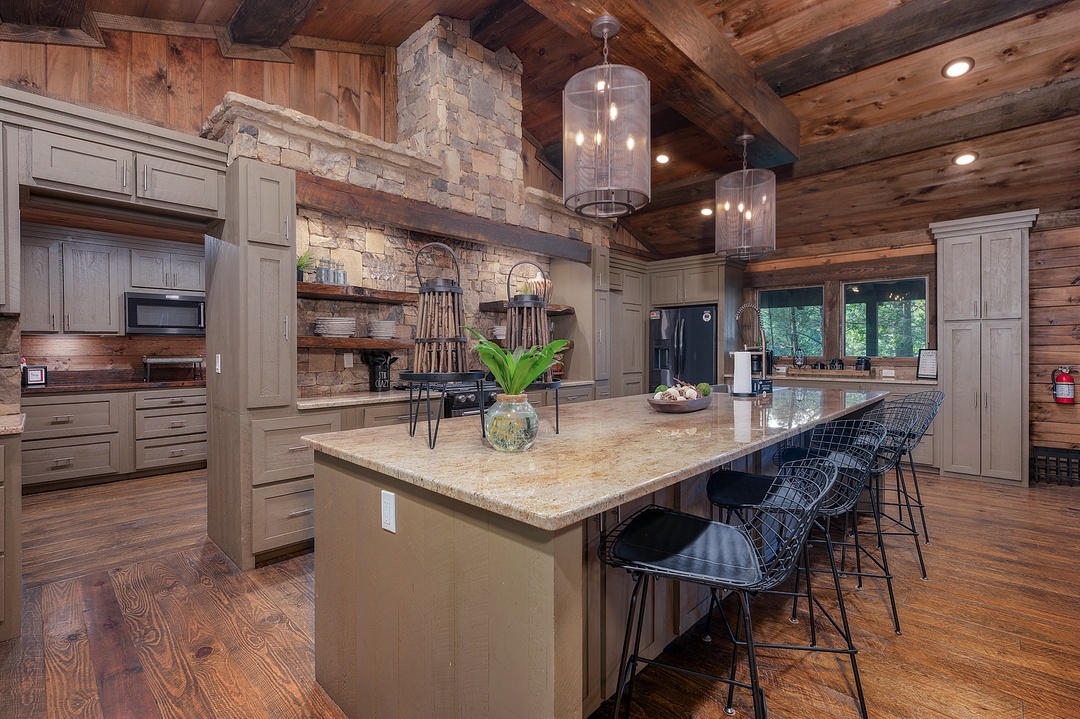 A Stoney River - Fully Equipped Custom Kitchen