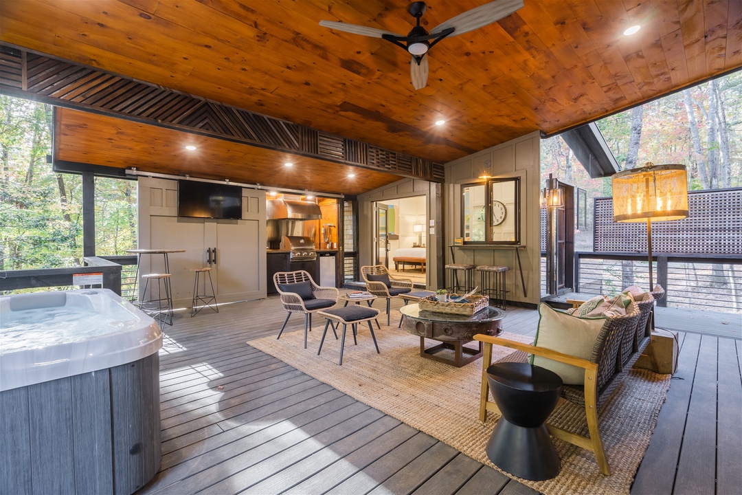 Easy Tiger - Airstream Outdoor Living Room