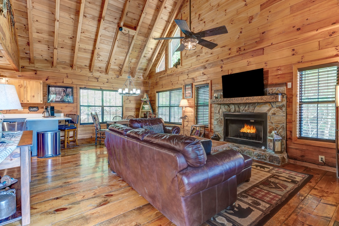 Yanasa Retreat - Family Room and Fireplace