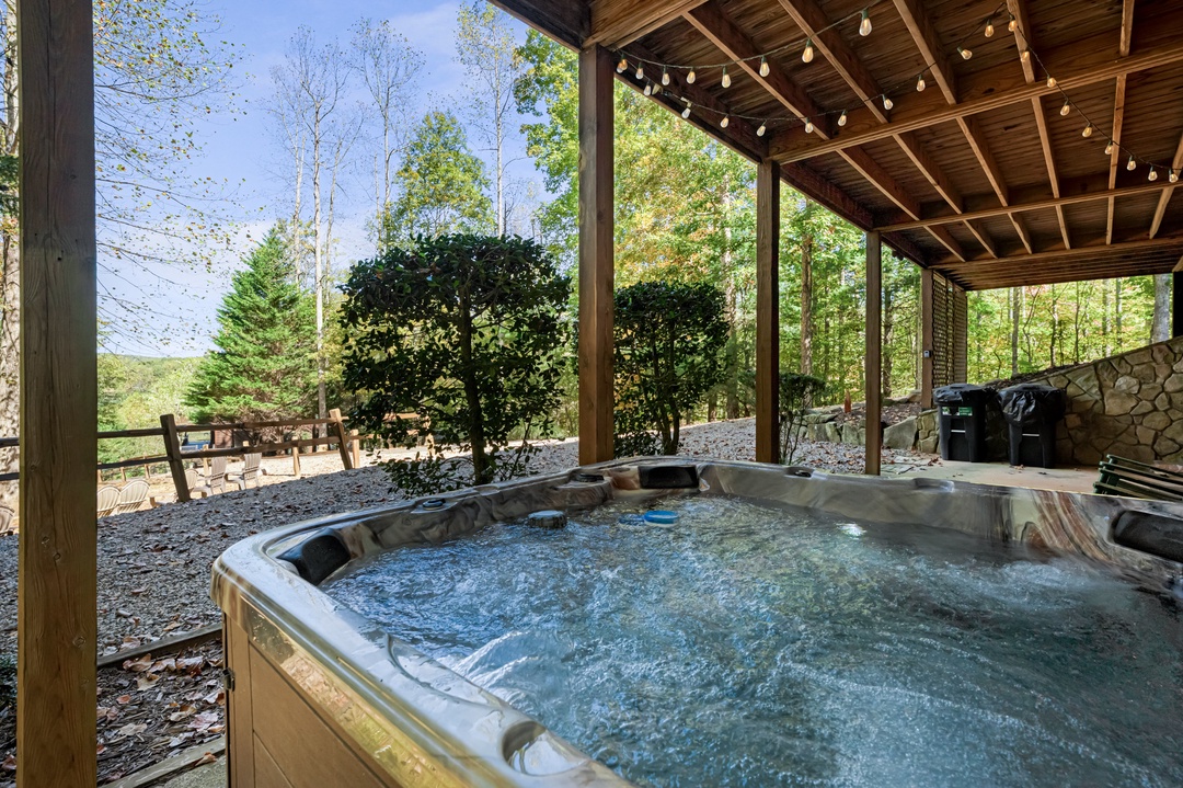 Up The Creek - Lower Level Deck Hot Tub