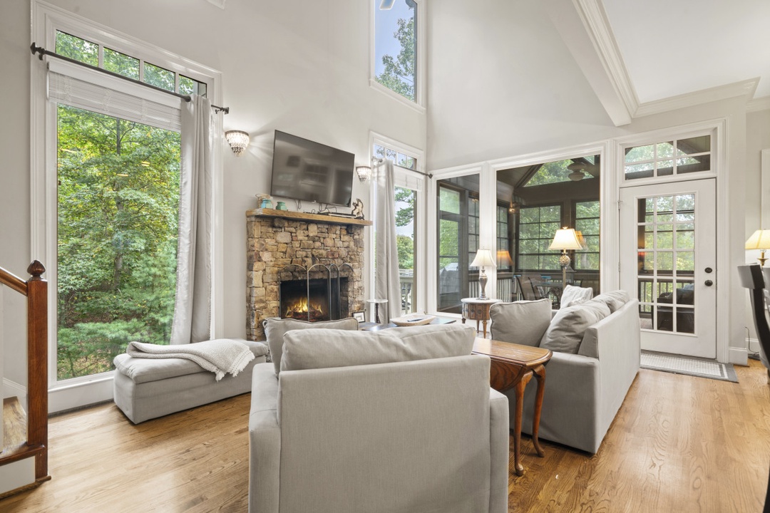 Ridgeview Retreat - Entry Level Living Room