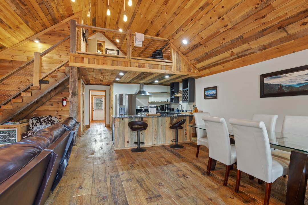Daffodil Daydreams - Open Concept Entry Level