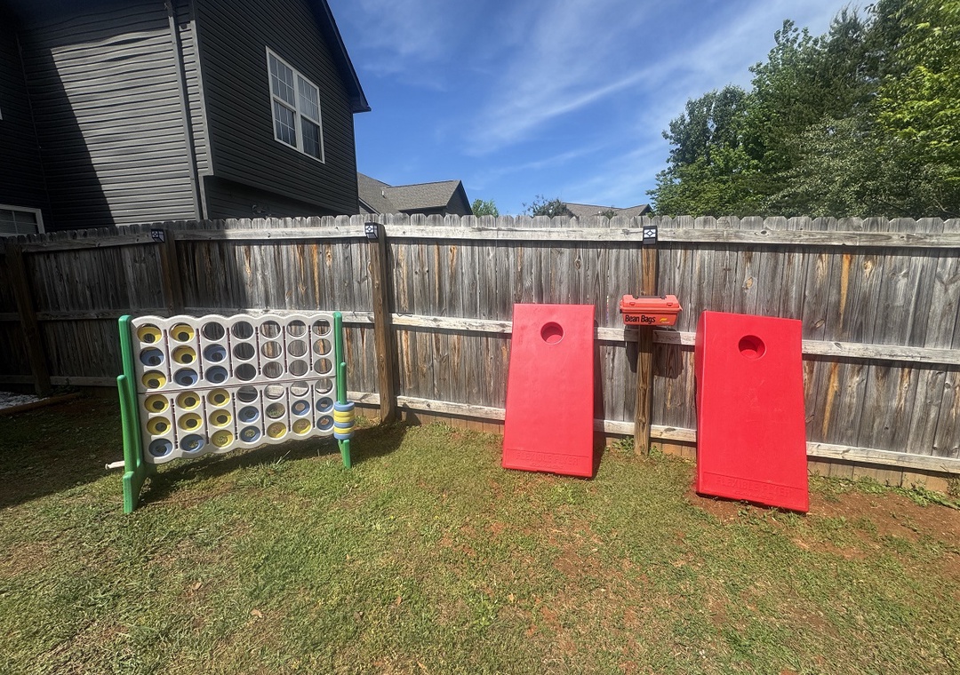 Dreaming Bear's backyard games
