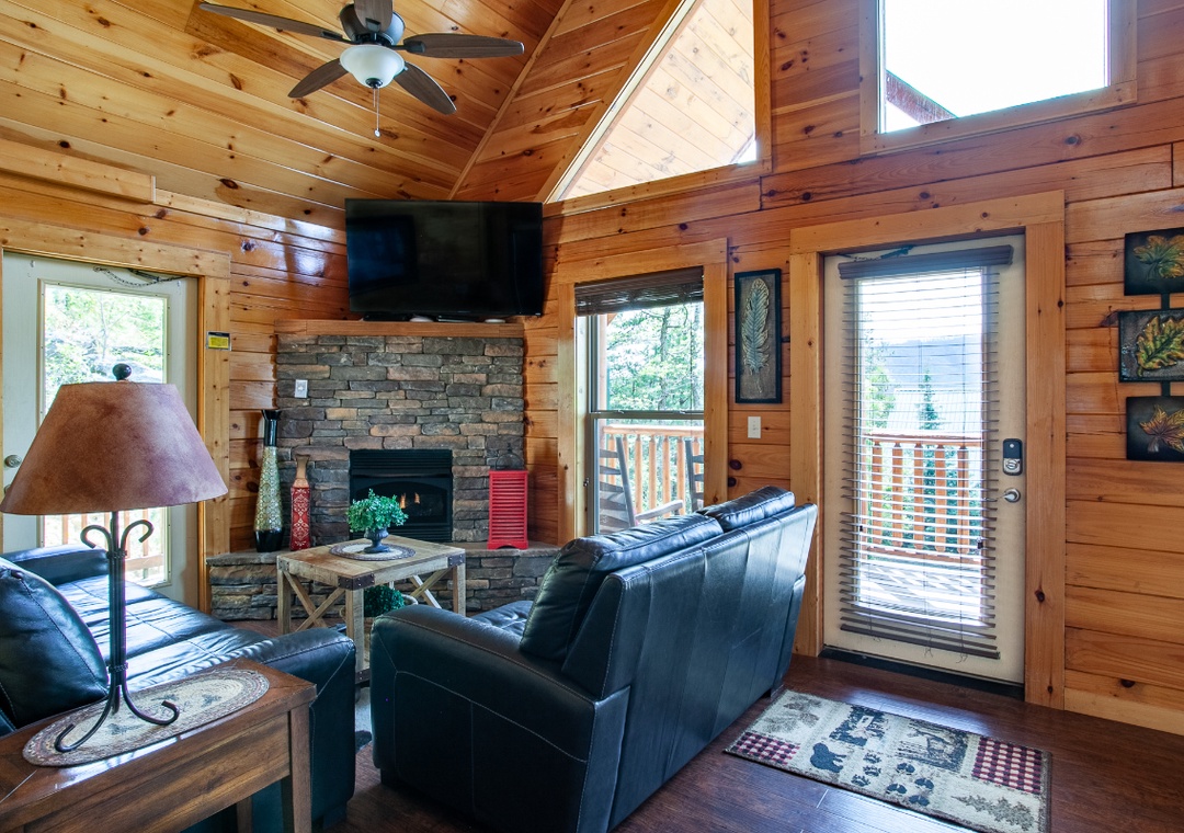 Poolin' Around's cozy living area