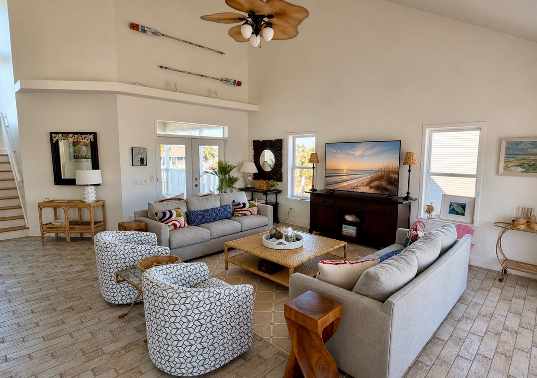 Spacious living room