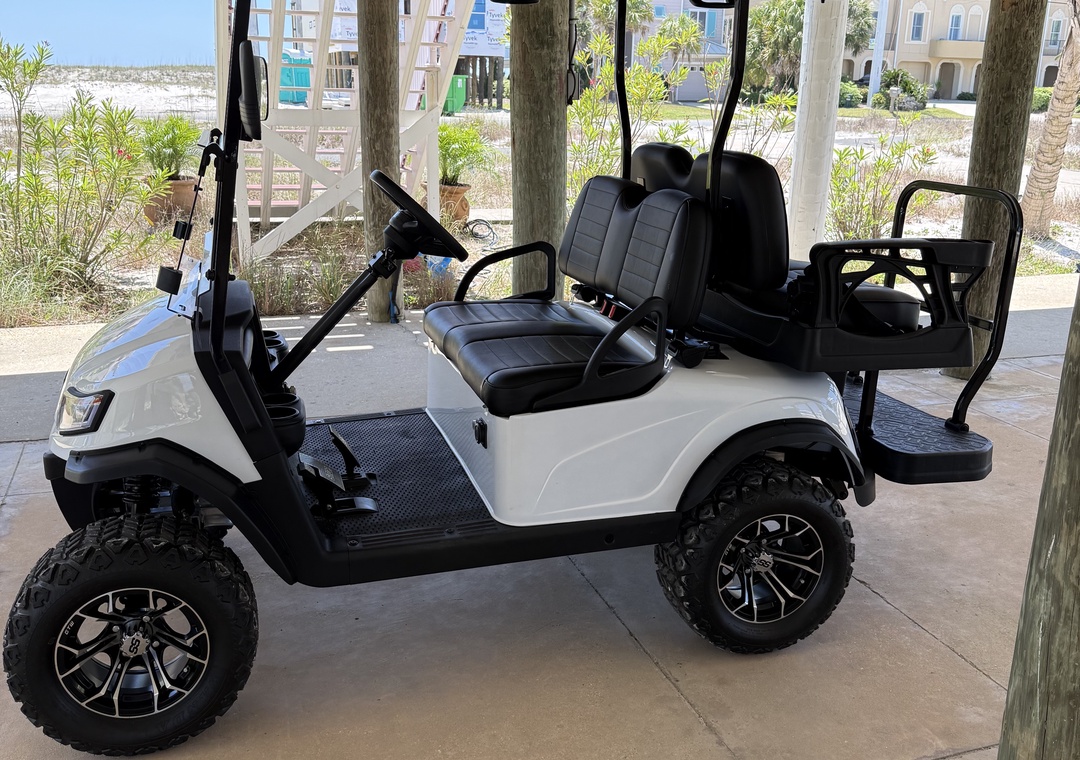Complimentary golf cart for guest use
